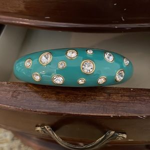 Turquoise bracelet with Rhinestone.